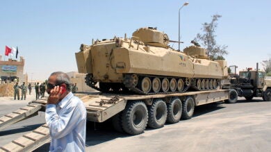 Egipto refuerza la península del Sinaí tras el ataque a una comisaría