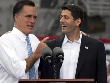 Paul Ryan, junto a Mitt Romney Paul Ryan, junto a Mitt Romney