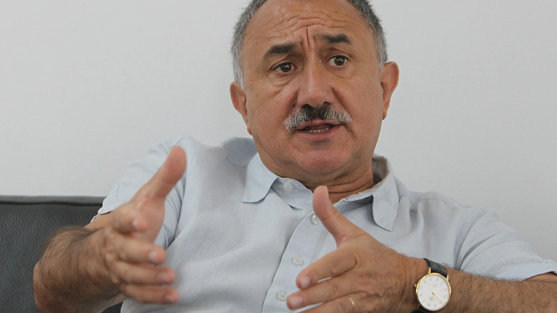 UGT afirma que "la gente no pasará hambre mientras los supermercados estén llenos" UGT afirma que "la gente no pasará hambre mientras los supermercados estén llenos"