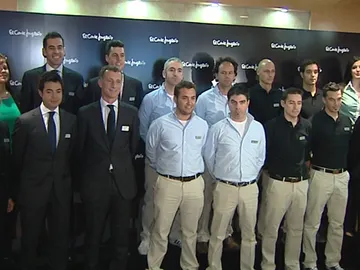 Uniforme masculino para los empleados de El Corte Inglés Uniforme masculino para los empleados de El Corte Inglés