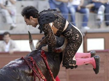 El diestro Fernando Cruz ha resultado herido