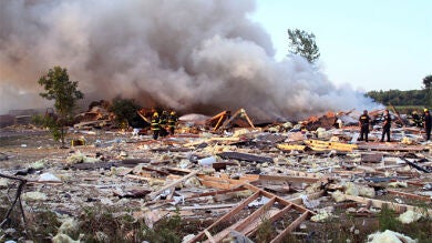 Un bebé muerto y 14 heridos en una explosión en una vivienda en Nueva York