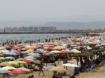 Día de calor en la playa de Cullera