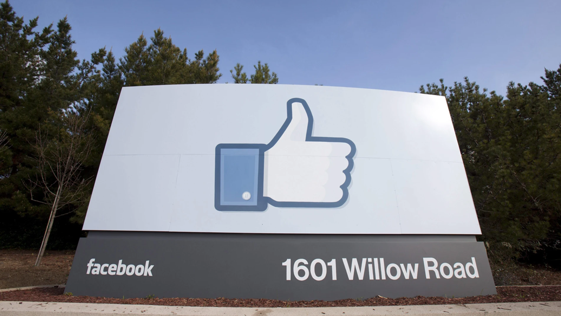 Señal de la sede corporativa de Facebook en Menlo Park, California, Estados Unidos. Señal de la sede corporativa de Facebook en Menlo Park, California, Estados Unidos.