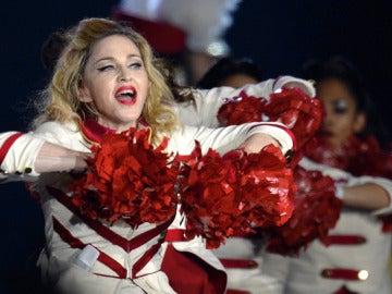 Madonna durante un concierto de su última gira