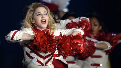 Madonna celebra su 54 cumpleaños rodeada de sus fans en Oslo