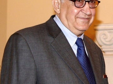 El diplomático argelino Ladjar Brahimi El diplomático argelino Ladjar Brahimi