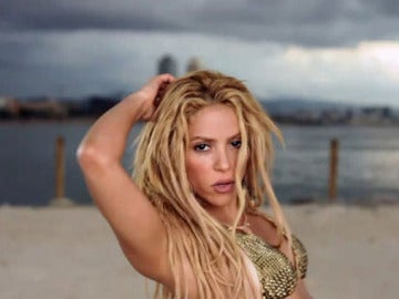 Shakira en el videoclip de 'Loca'