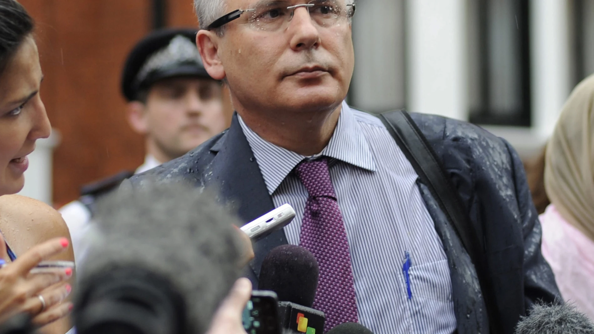 Garzón en la embajada de Ecuador Garzón en la embajada de Ecuador