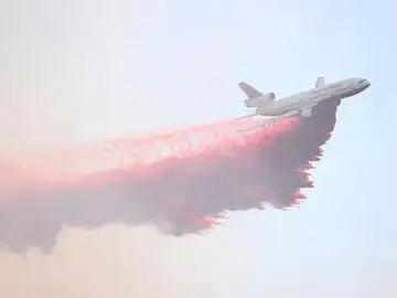 El fuego arrasa más de dos mil hectáreas en California El fuego arrasa más de dos mil hectáreas en California