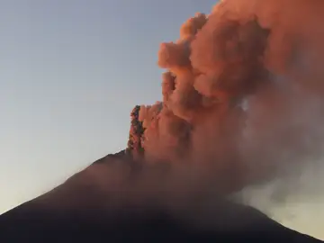 El volcán Tungurahua El volcán Tungurahua