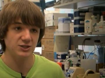 Jack Andraka con tan solo 15 años se ha hecho con el prestigioso premio Gordon E. Moore para el desarrollo en la mejora de pruebas de cáncer innovadoras.