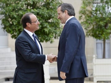 El presidente francés, François Hollande, recibe al primer ministro griego, Andonis Samarás 