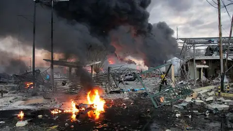 La explosión en la mayor refinería de Venezuela deja 24 muertos La explosión en la mayor refinería de Venezuela deja 24 muertos