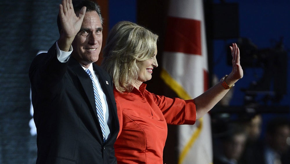 Mitt y Anne Romney en la convención republicana