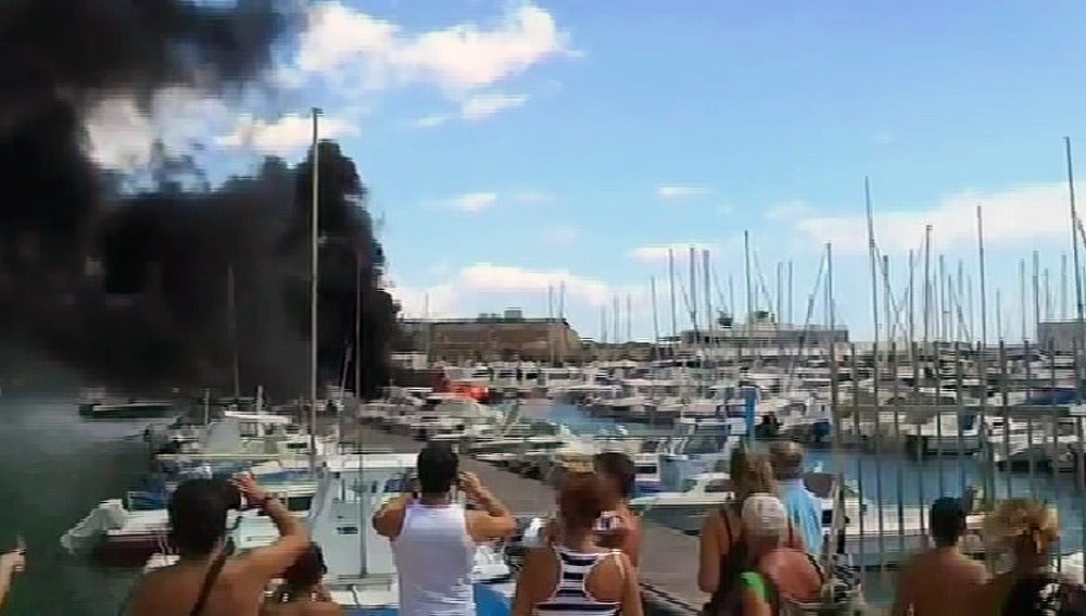Espectacular incendio en Campeyo