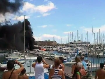 Espectacular incendio en Campeyo