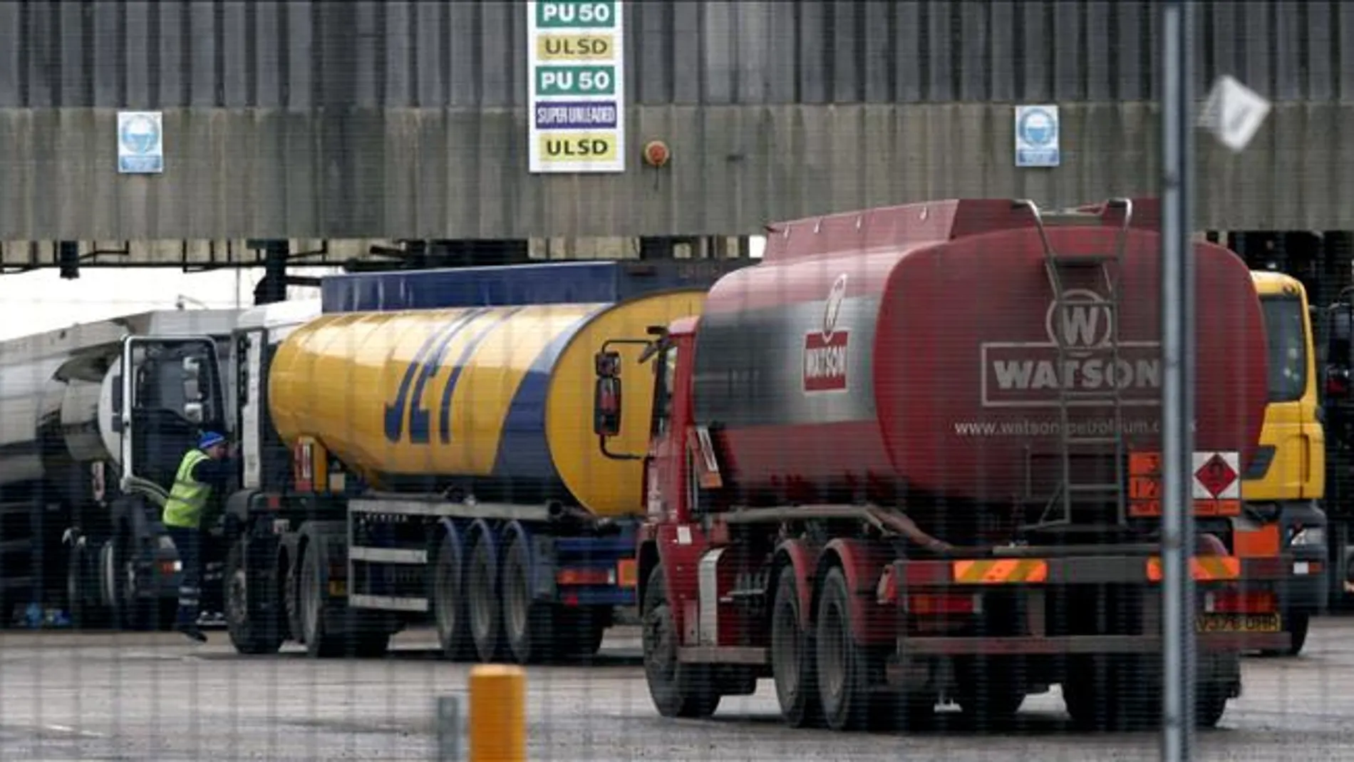 El barril de Brent y los precios de los carburantes siguen subiendo El barril de Brent y los precios de los carburantes siguen subiendo