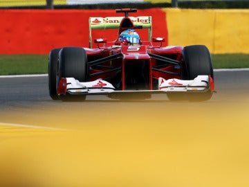 Alonso hace pruebas en los Libres 1