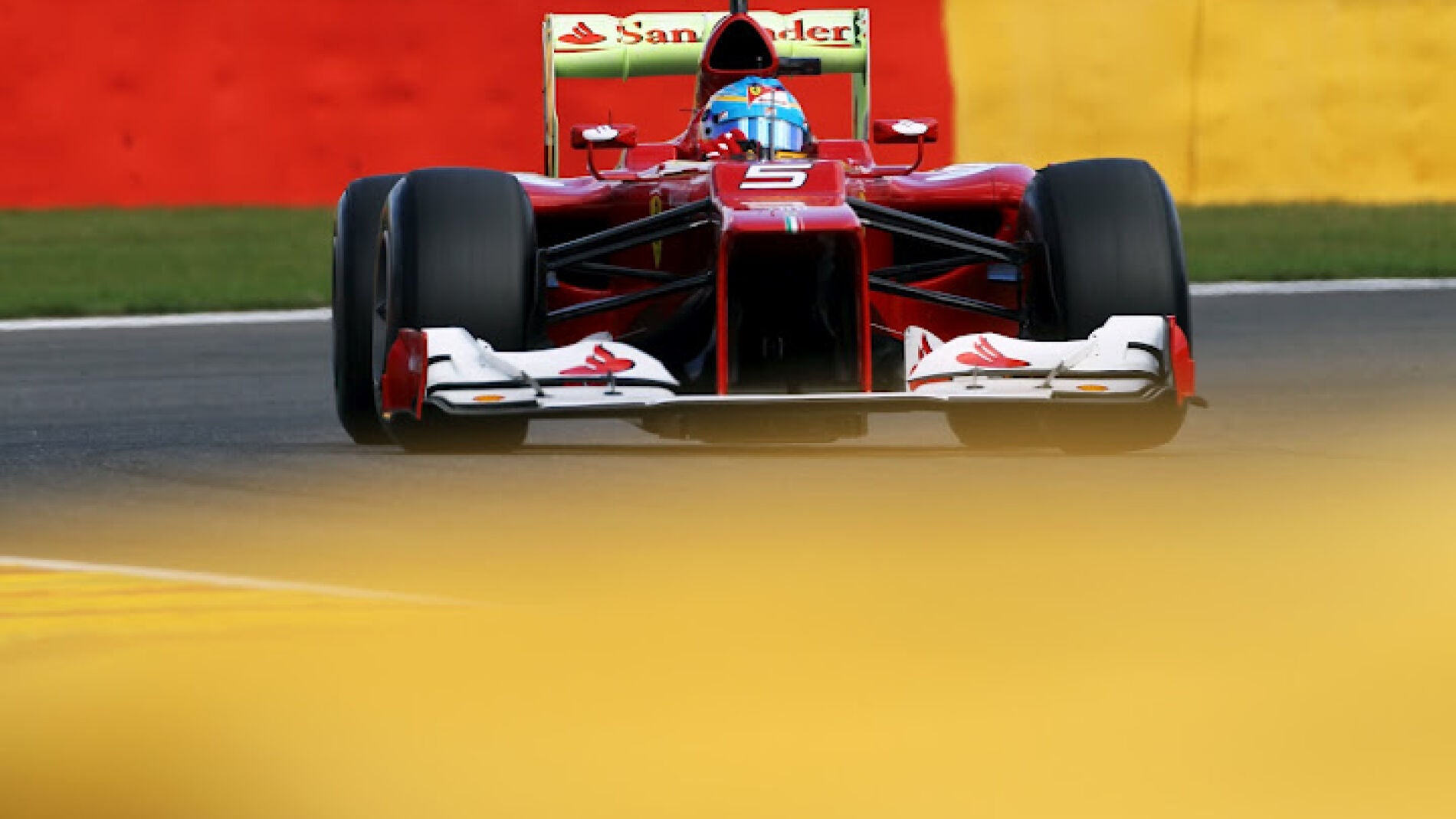 Alonso hace pruebas en los Libres 1