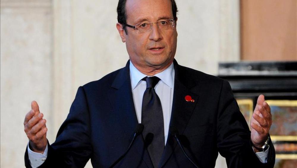 Hollande anuncia un ajuste económico de 30.000 millones