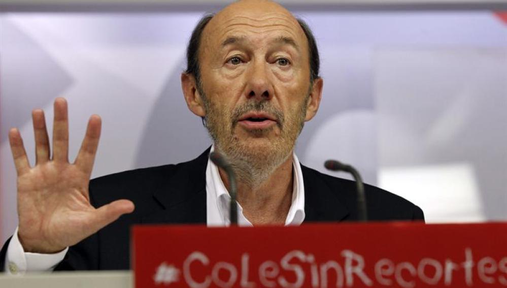 Rubalcaba explica las conclusiones del Comité federal del PSOE