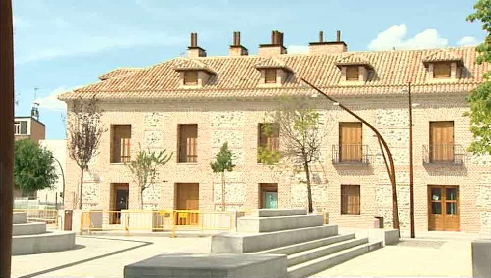 Un juzgado embarga la plaza del Ayuntamiento de San Fernando de Henares