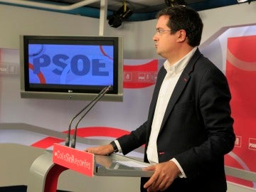 Oscar López