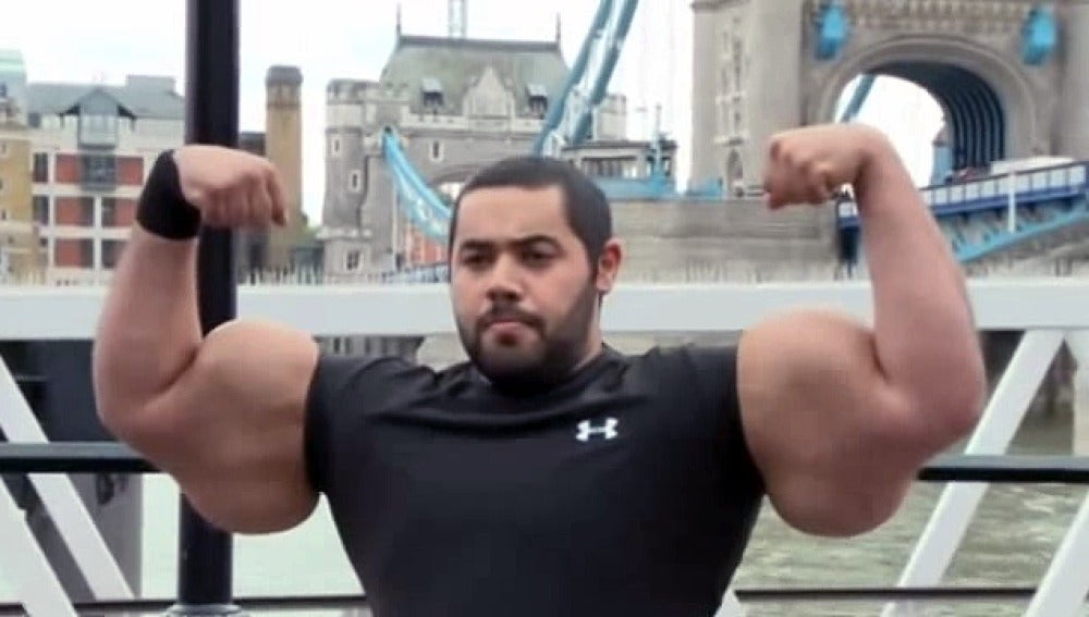 El Hombre Mas Musculoso Del Mundo ANTENA 3 TV | El hombre con los bíceps más grandes del mundo