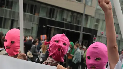 Manifestantes rusos protestan por el mandato de Putin Manifestantes rusos protestan por el mandato de Putin