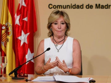 Aguirre anuncia su dimisión