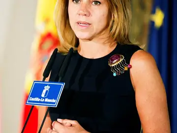 María Dolores de Cospedal muestra su agradecimiento a Aguirre María Dolores de Cospedal muestra su agradecimiento a Aguirre