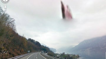 Google Maps encuentra a Dios en el cielo de Suiza