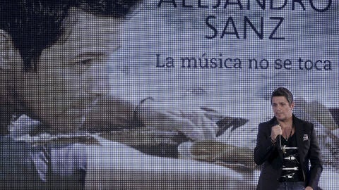 Alejandro Sanz presenta su nuevo disco 'La m&uacute;sica no se toca'