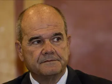 Chaves, en su comparecencia ante la comisión parlamentaria Chaves, en su comparecencia ante la comisión parlamentaria