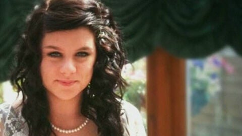 Joven inglesa se fuga con su profesor