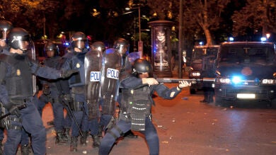 La Policía estudia instalar cámaras en los cascos de los antidisturbios