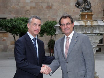Íñigo Urkullu, junto al presidente de la Generalitat, Artur Mas 
