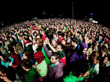 El público viendo a Extremoduro El público viendo a Extremoduro
