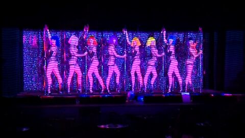 El espect&aacute;culo del cabaret, con Crazy Horse