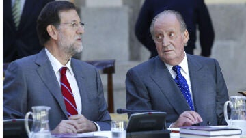 Rajoy, junto al Rey en el Instituto Cervantes