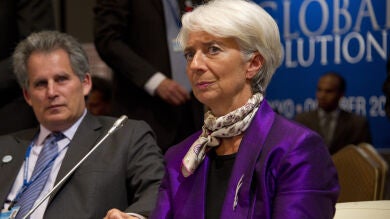 La economía española se contraerá en 2013 un 1,3% y crecerá en 2014 un 0,2%
