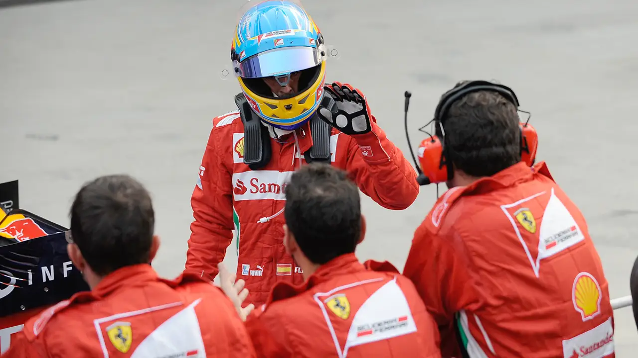 Alonso confía en remontar ante Vettel
