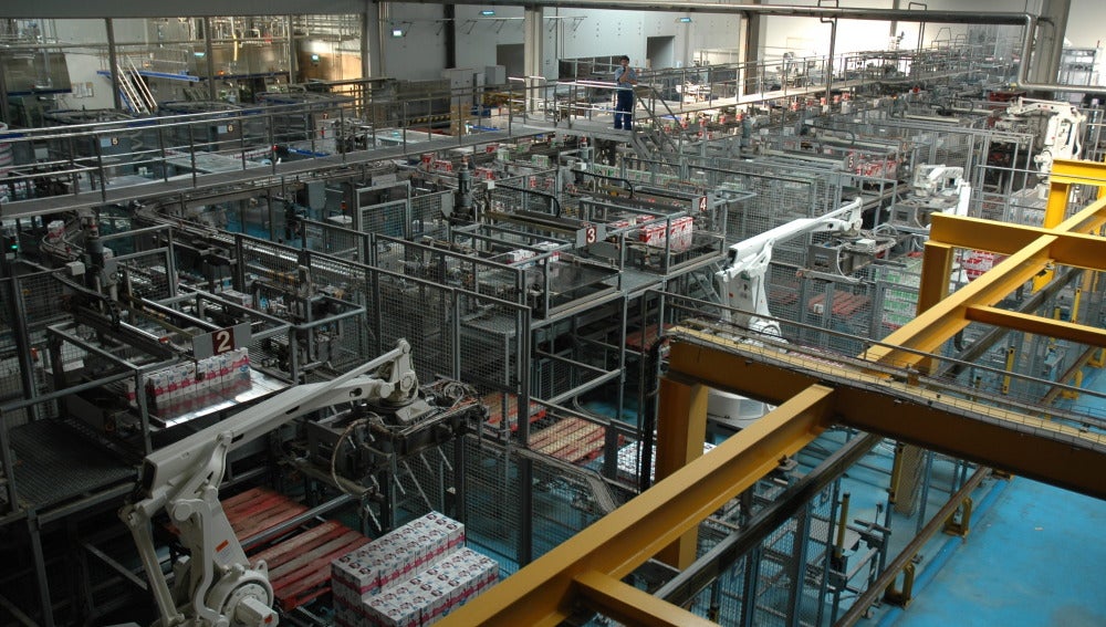 Industria rompe su racha negativa