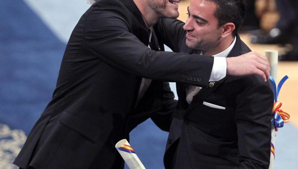 Iker y Xavi celebran el Príncipe de Asturias