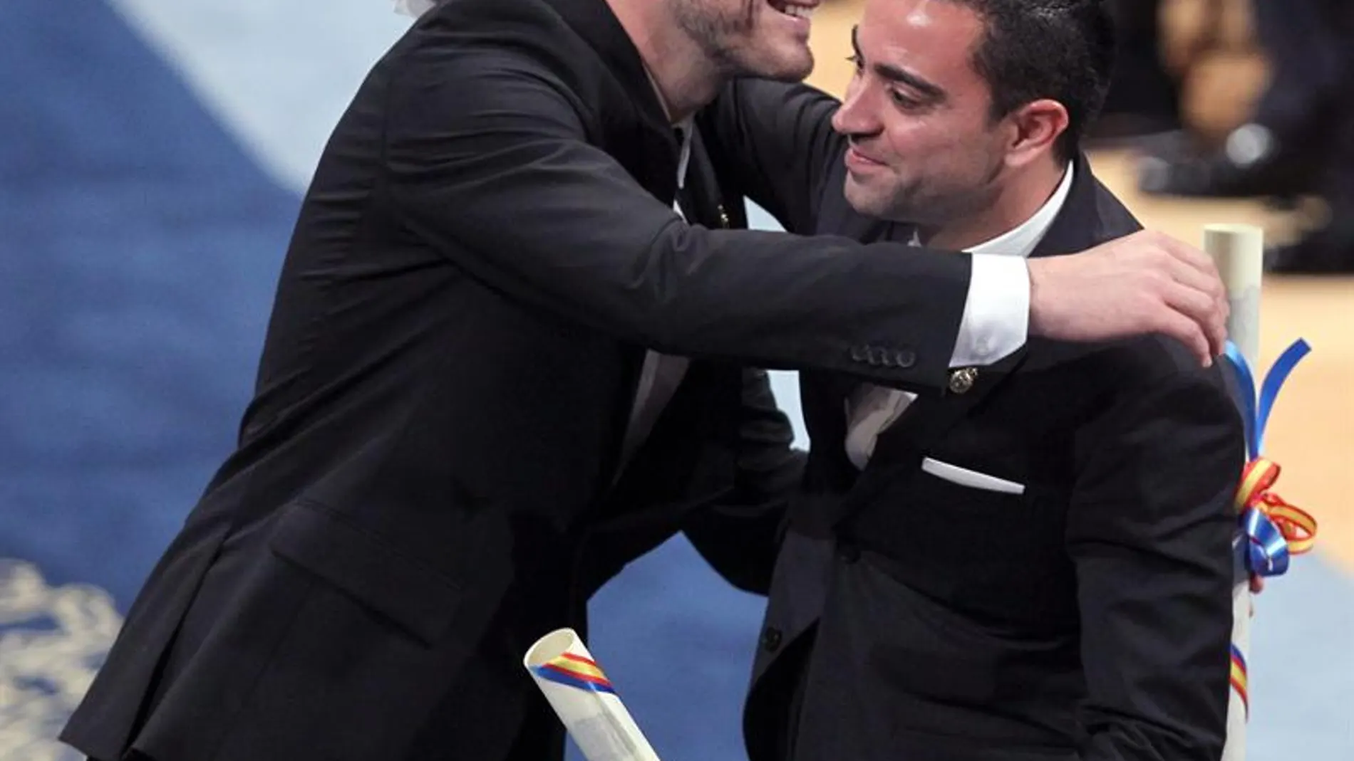 Iker y Xavi celebran el Príncipe de Asturias Iker y Xavi celebran el Príncipe de Asturias