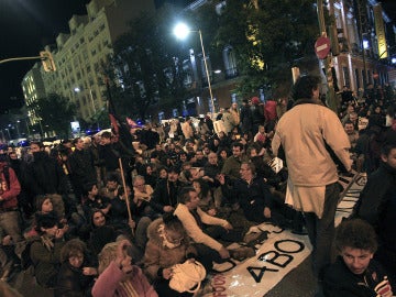 Miles de manifestantes se concentran en Neptuno
