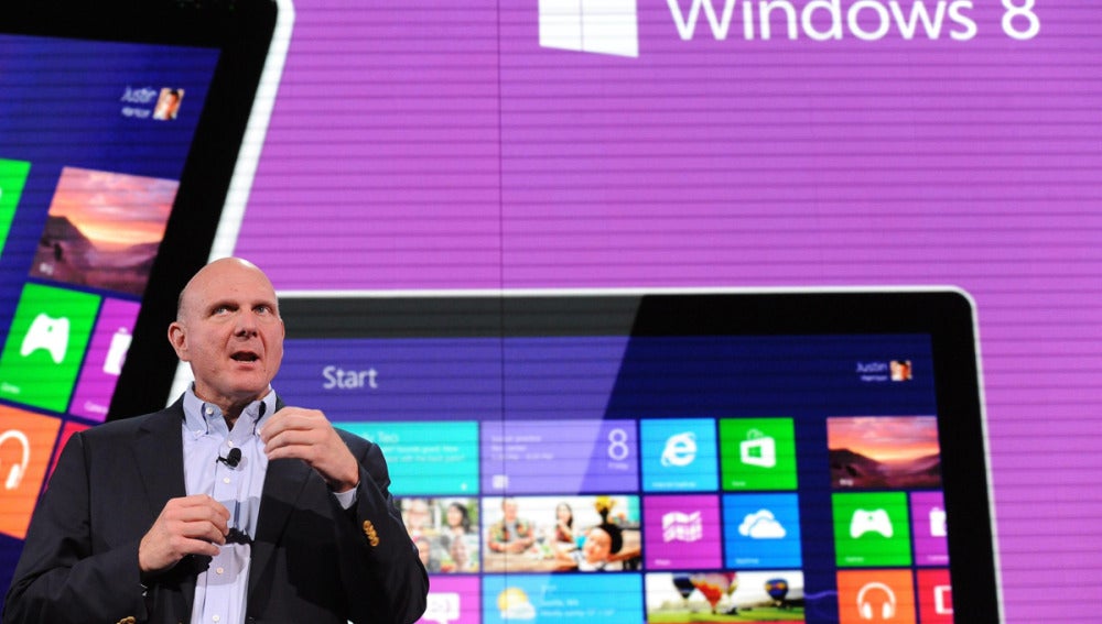 El director Ejecutivo de Microsoft, Steve Ballmer, presenta Windows Phone 8