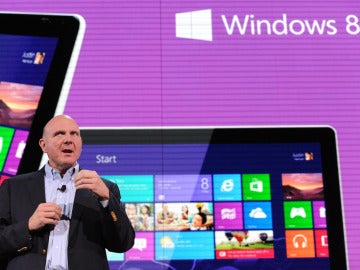 El director Ejecutivo de Microsoft, Steve Ballmer, presenta Windows Phone 8