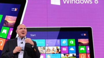 El director Ejecutivo de Microsoft, Steve Ballmer, presenta Windows Phone 8